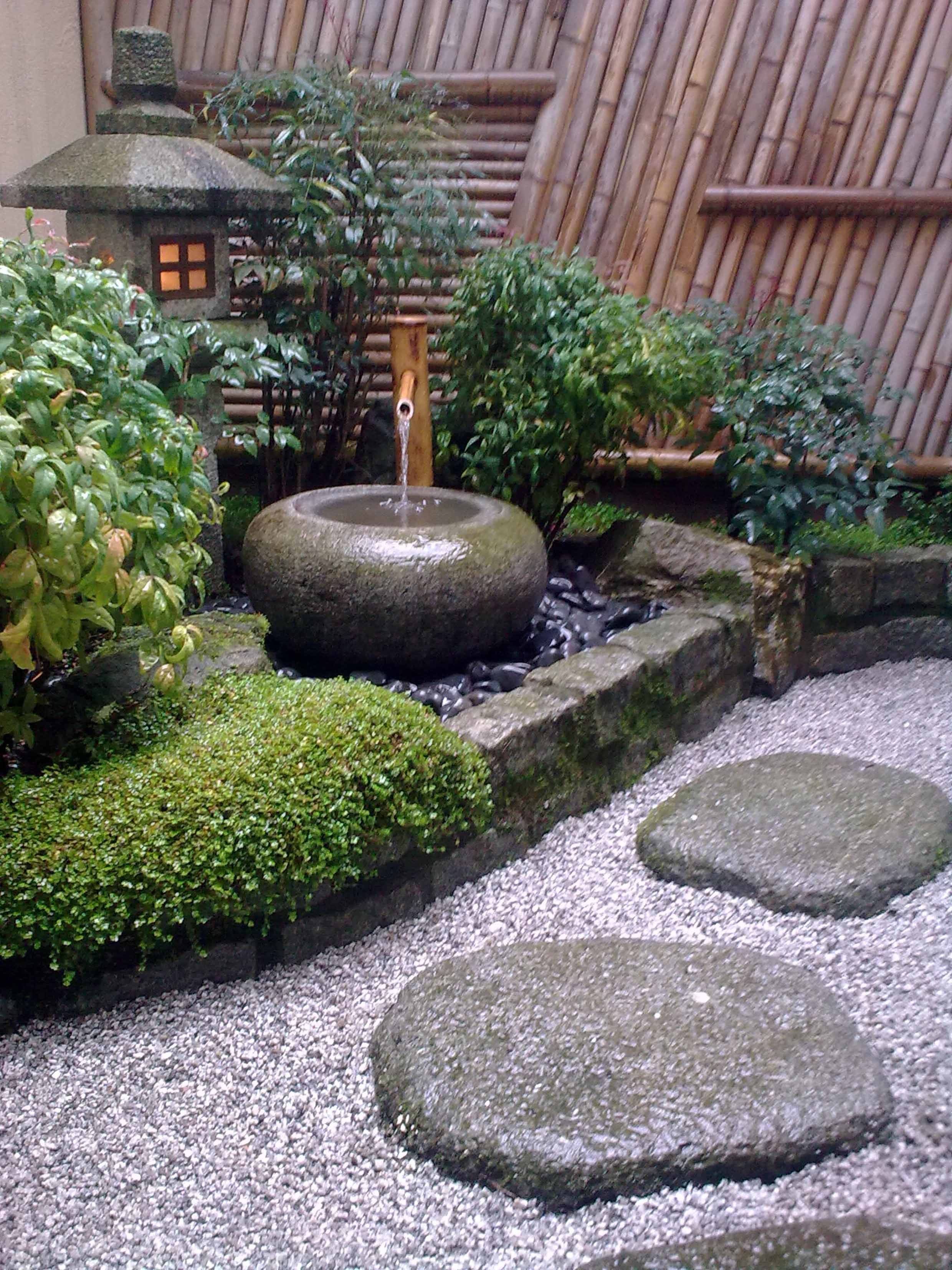 Beautiful Gravel Patio