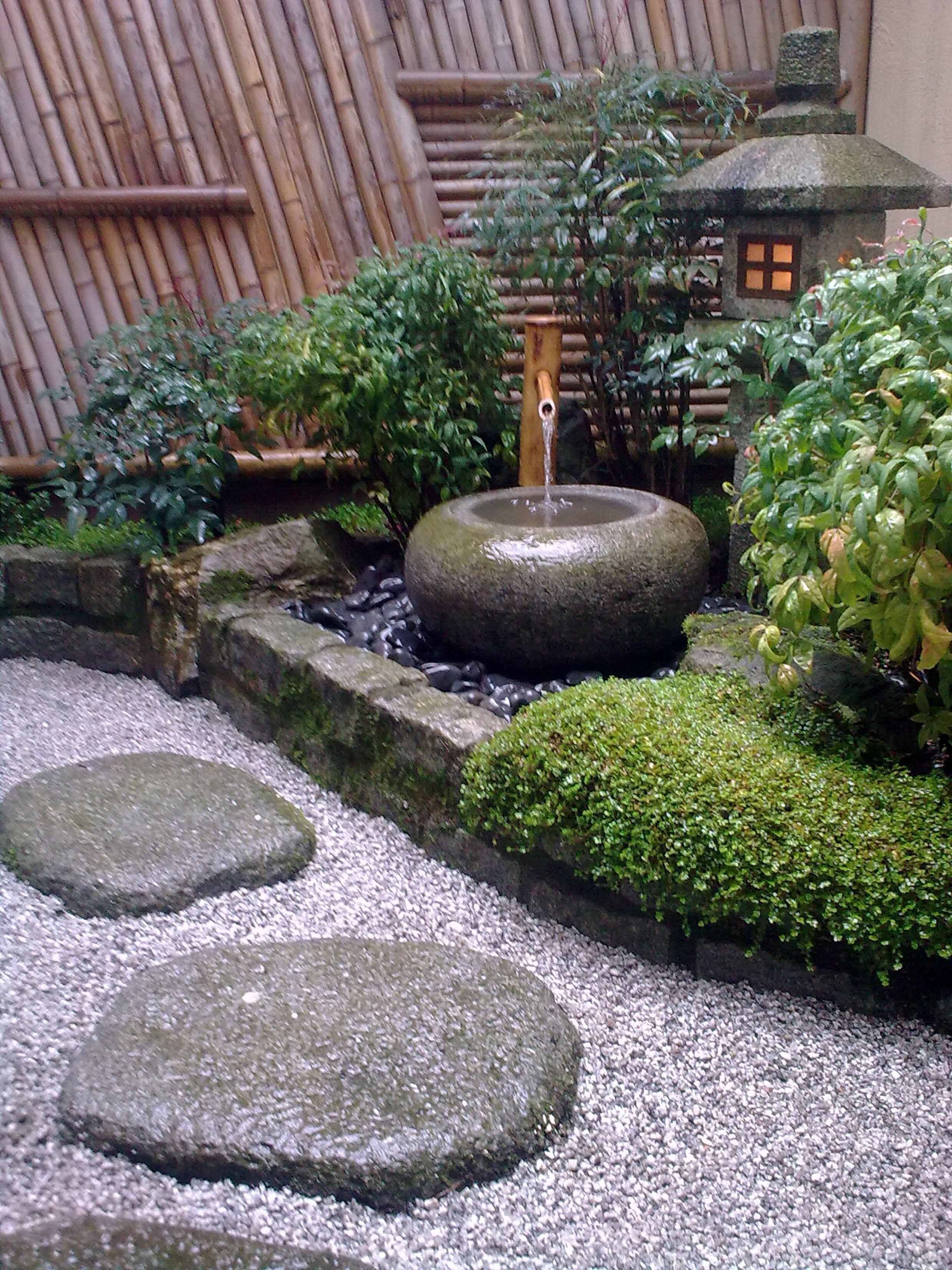 Cute And Simple Tiny Patio Garden Ideas Roundecor Small Japanese