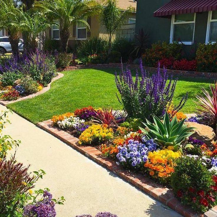 Stunning Small Flower Gardens