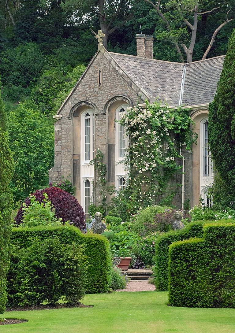 Beautiful Modern English Country Garden Design Ideas Page