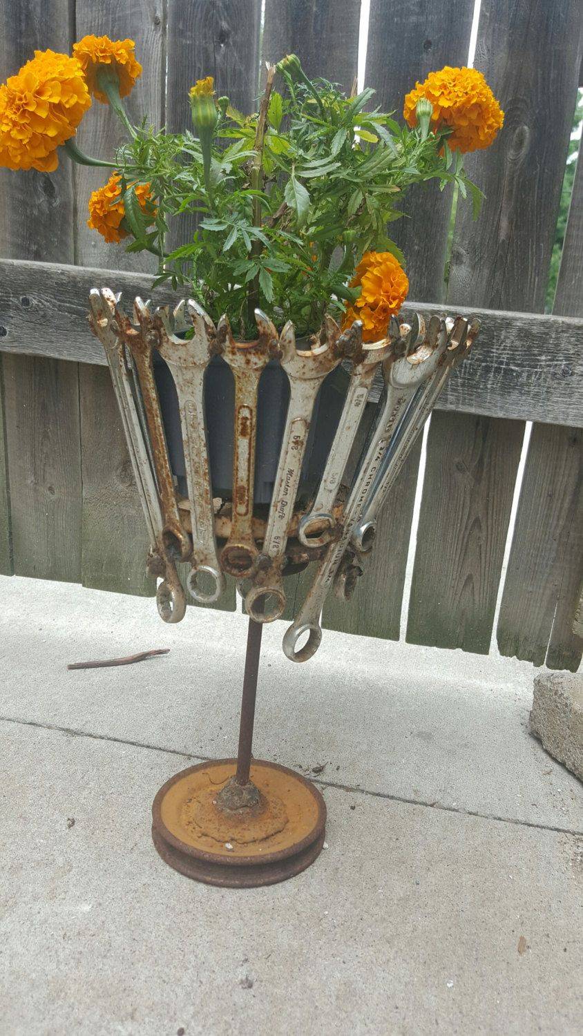 20 Upcycled Garden Decor Ideas You Should Check | SharonSable