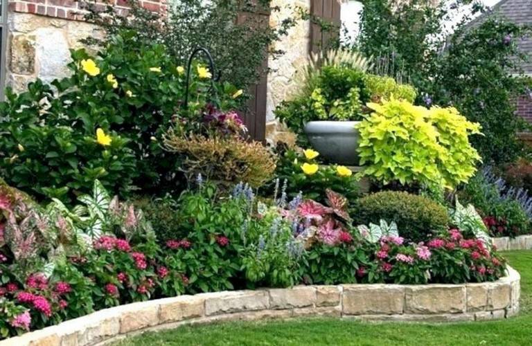 Most Gorgeous Flower Bed Design Ideas