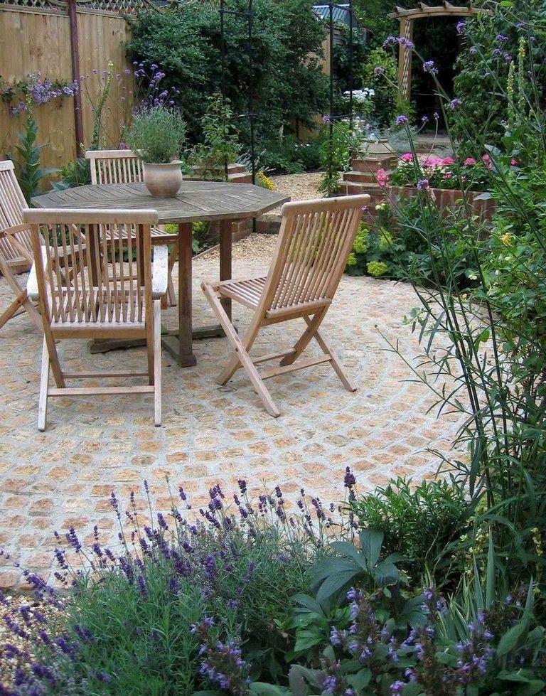A Painters Garden