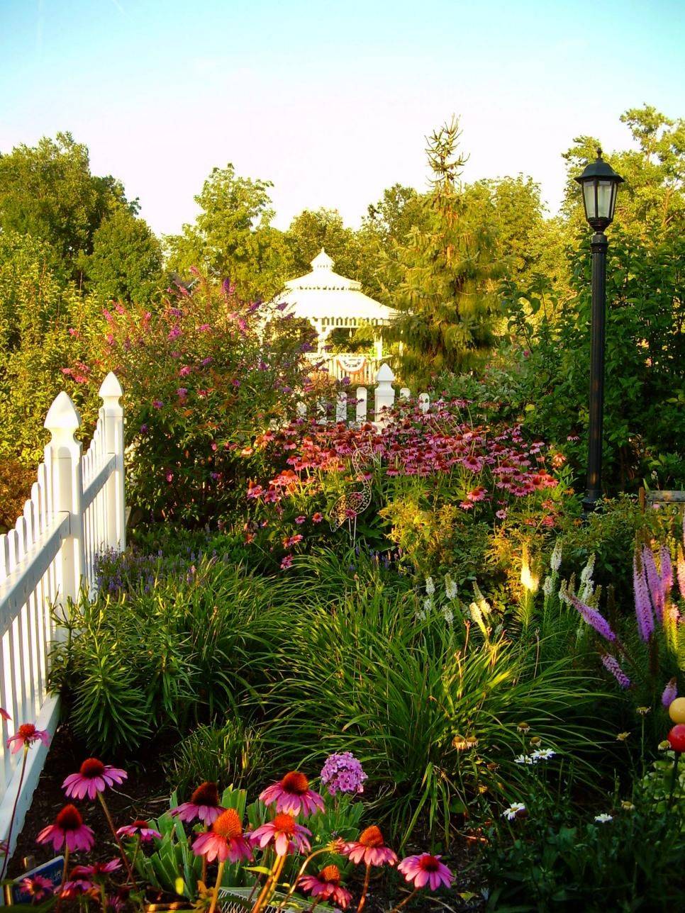 Cottage Garden Design Ideas Hgtv