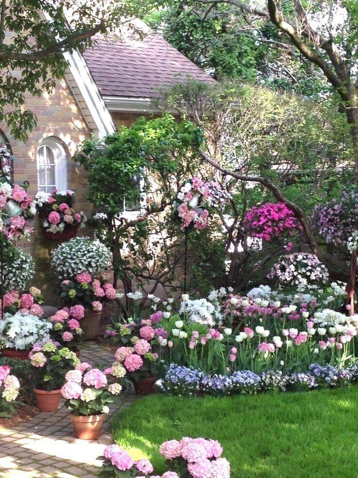 Pink Theme Garden Ideas