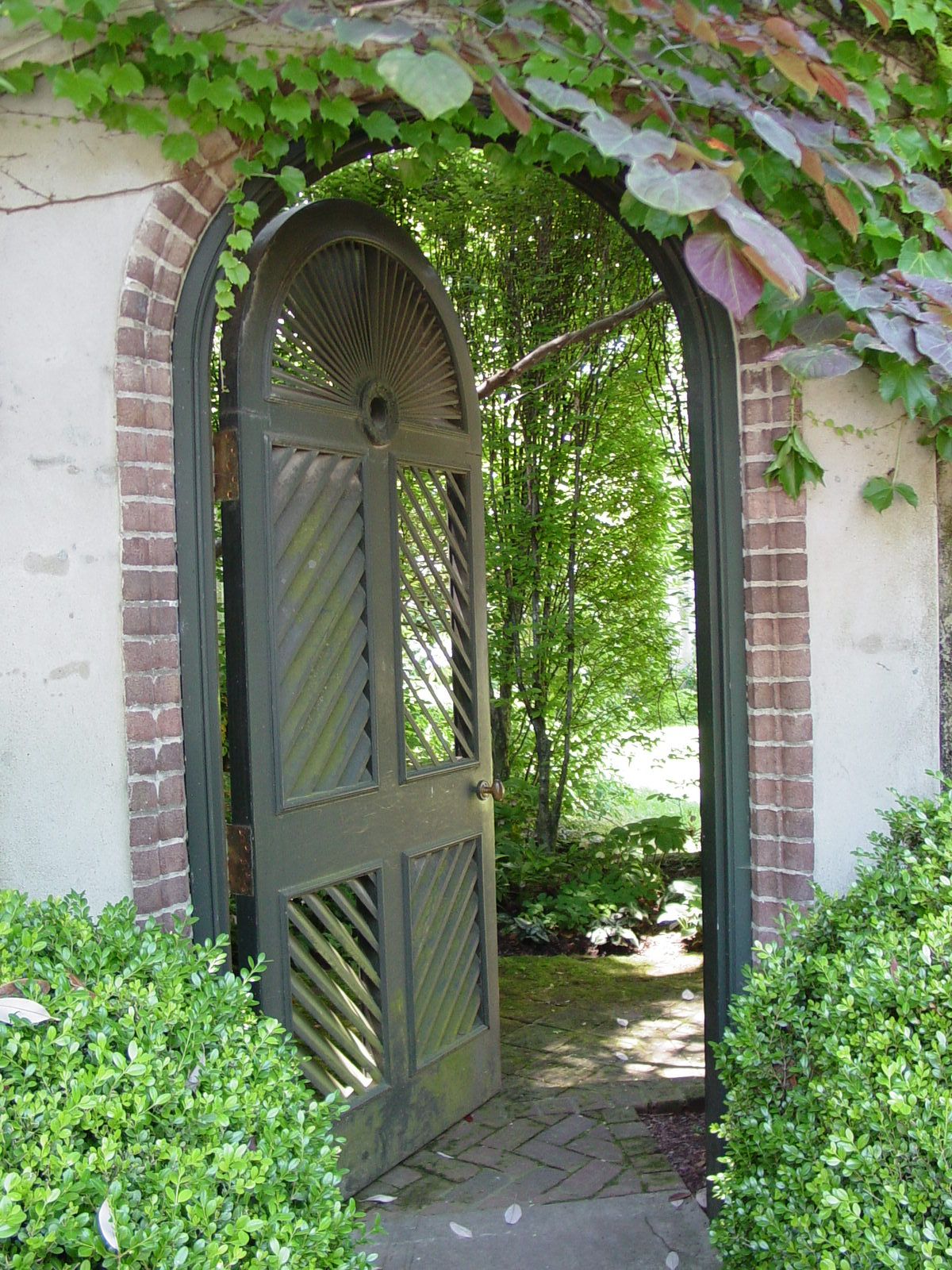 Top Diy Garden Gates Ideas