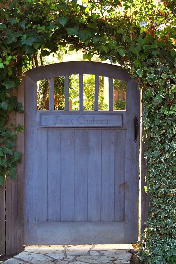 Welcoming Garden Gate Designs