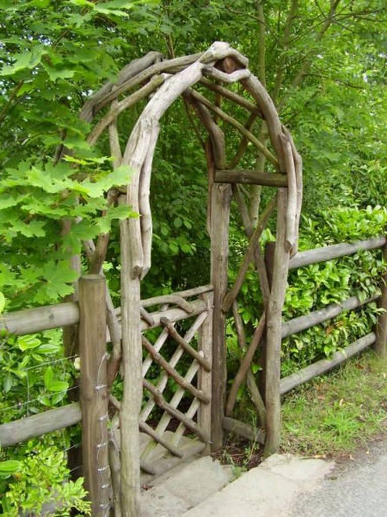 Fantastic Rustic Garden Gates Decor Ideas