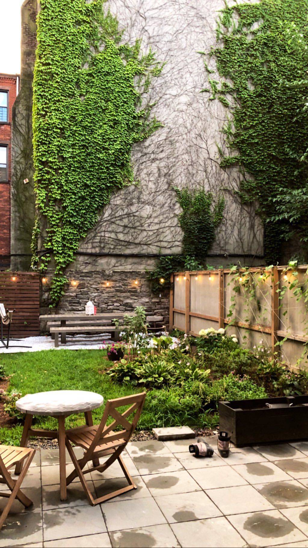 Julianne Moores Verdant New York City Garden Townhouse Garden