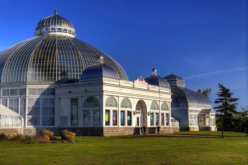 Buffalo And Erie County Botanical Gardens