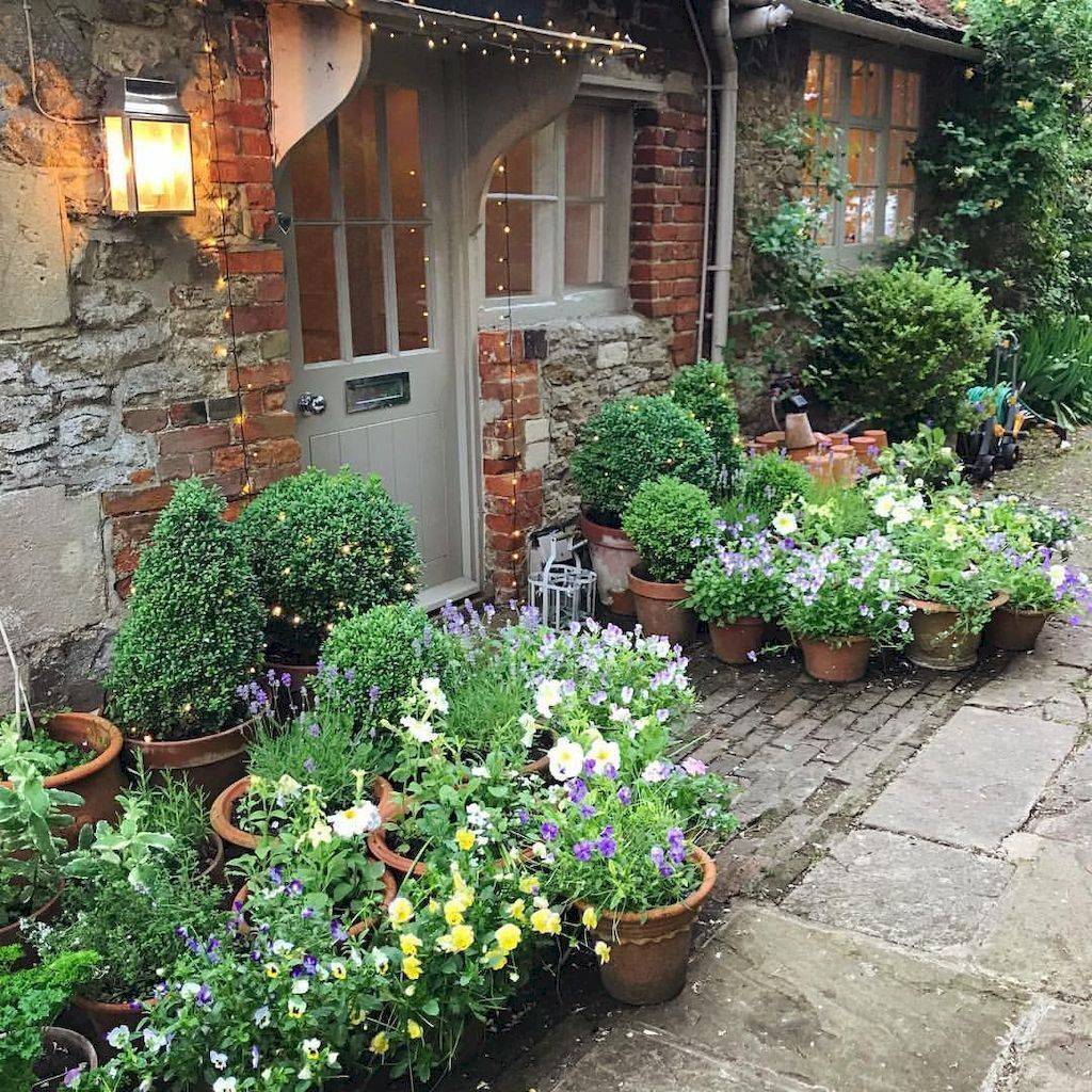 Beautiful Front Yard Cottage Garden Landscaping Ideas