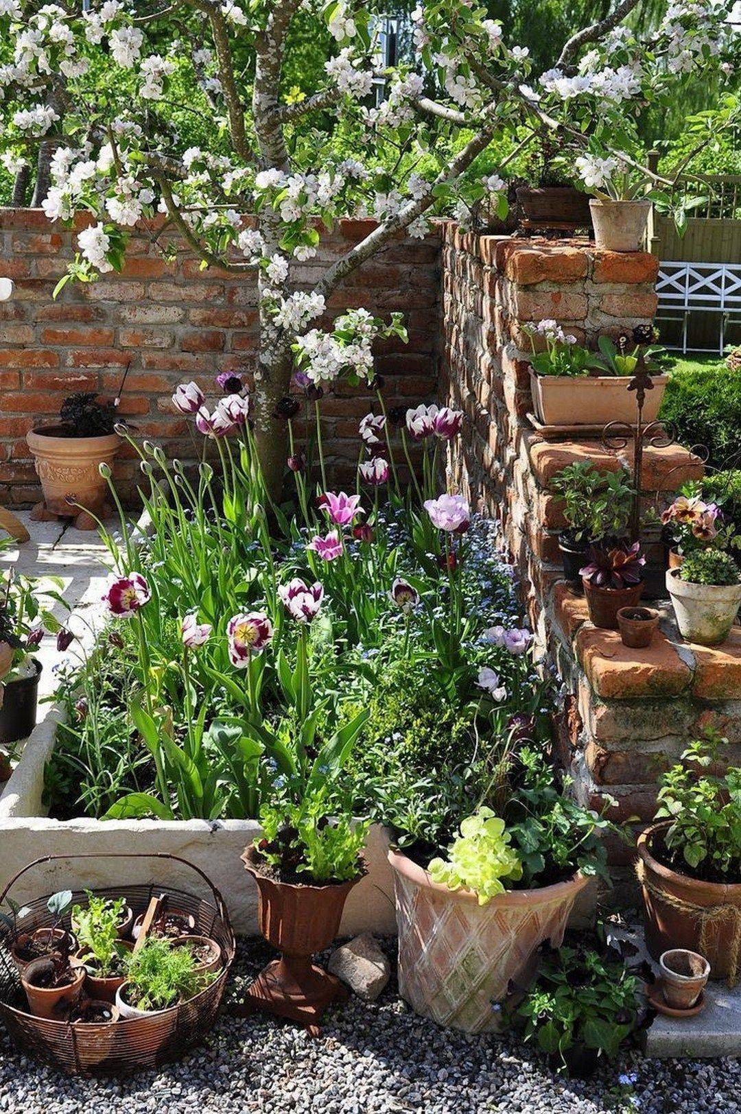 Gorgeous Flower Bed Ideas