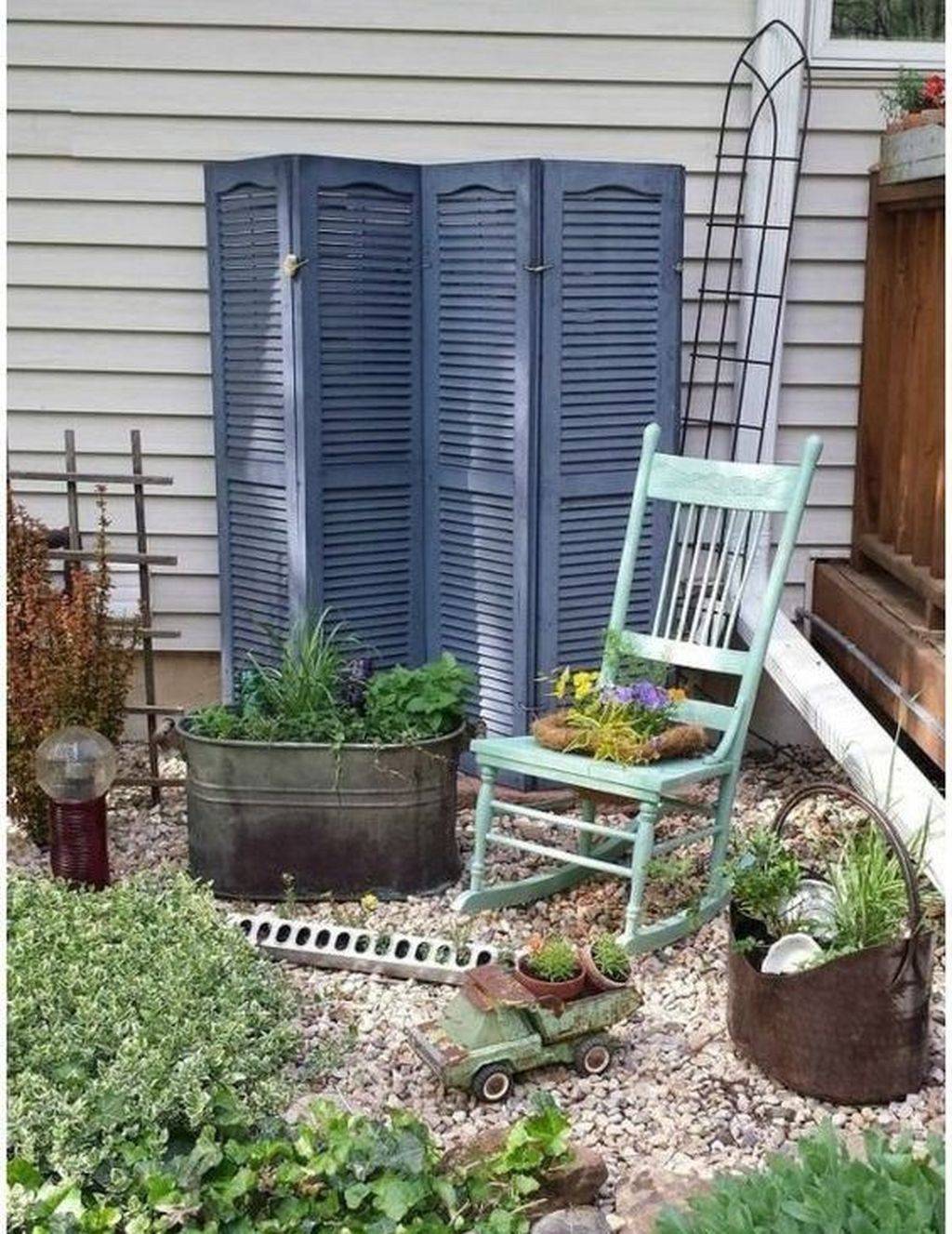Clever Old Shutter Outdoor Decor Ideas