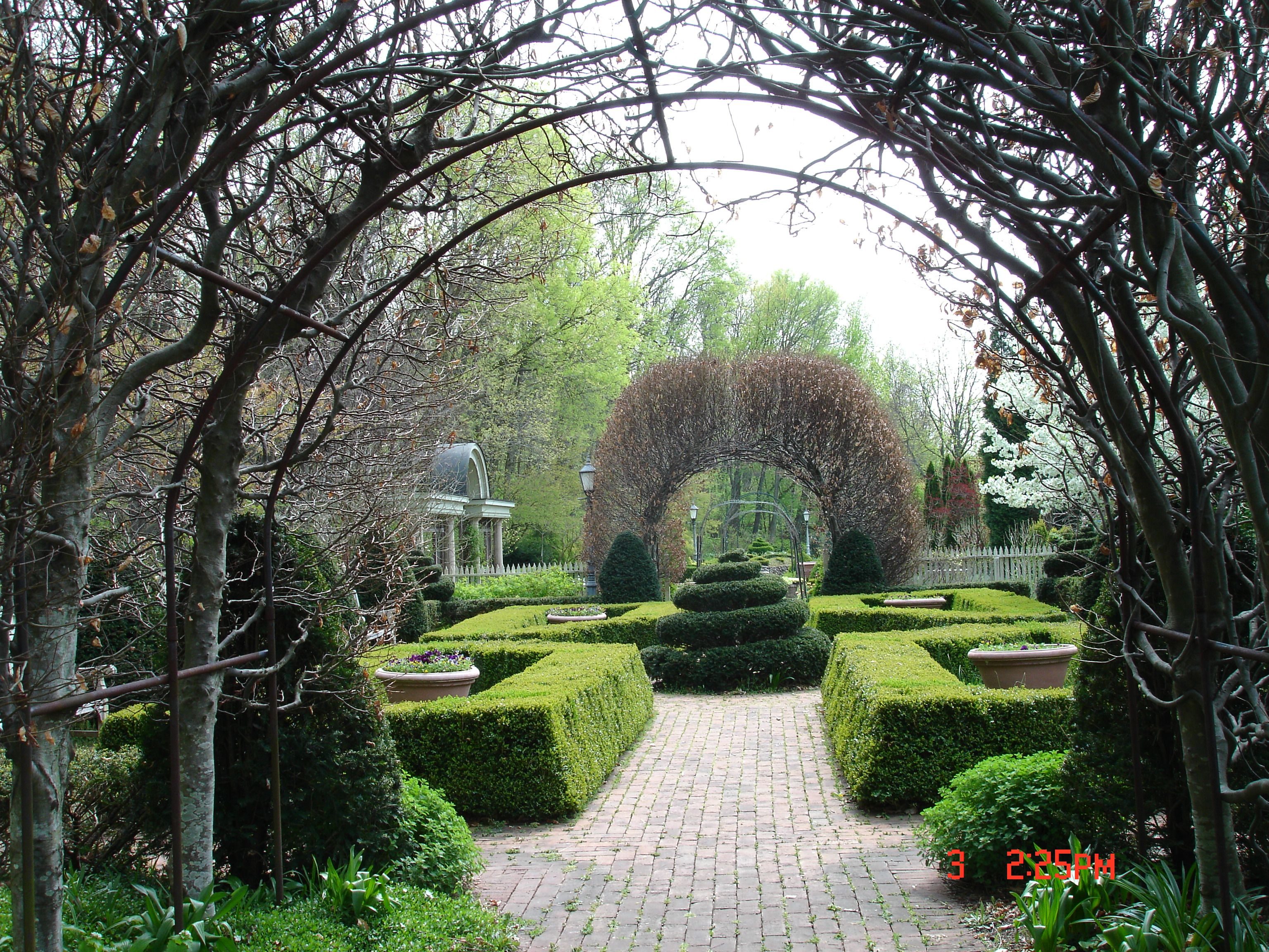 Best Front Garden Designs