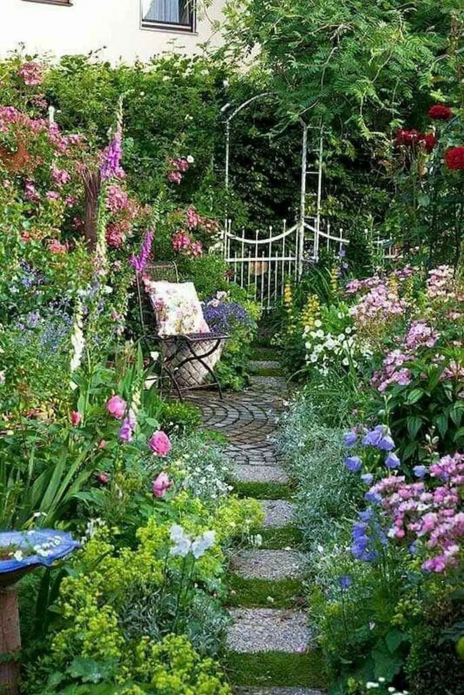 Exited Romantic Garden Decor