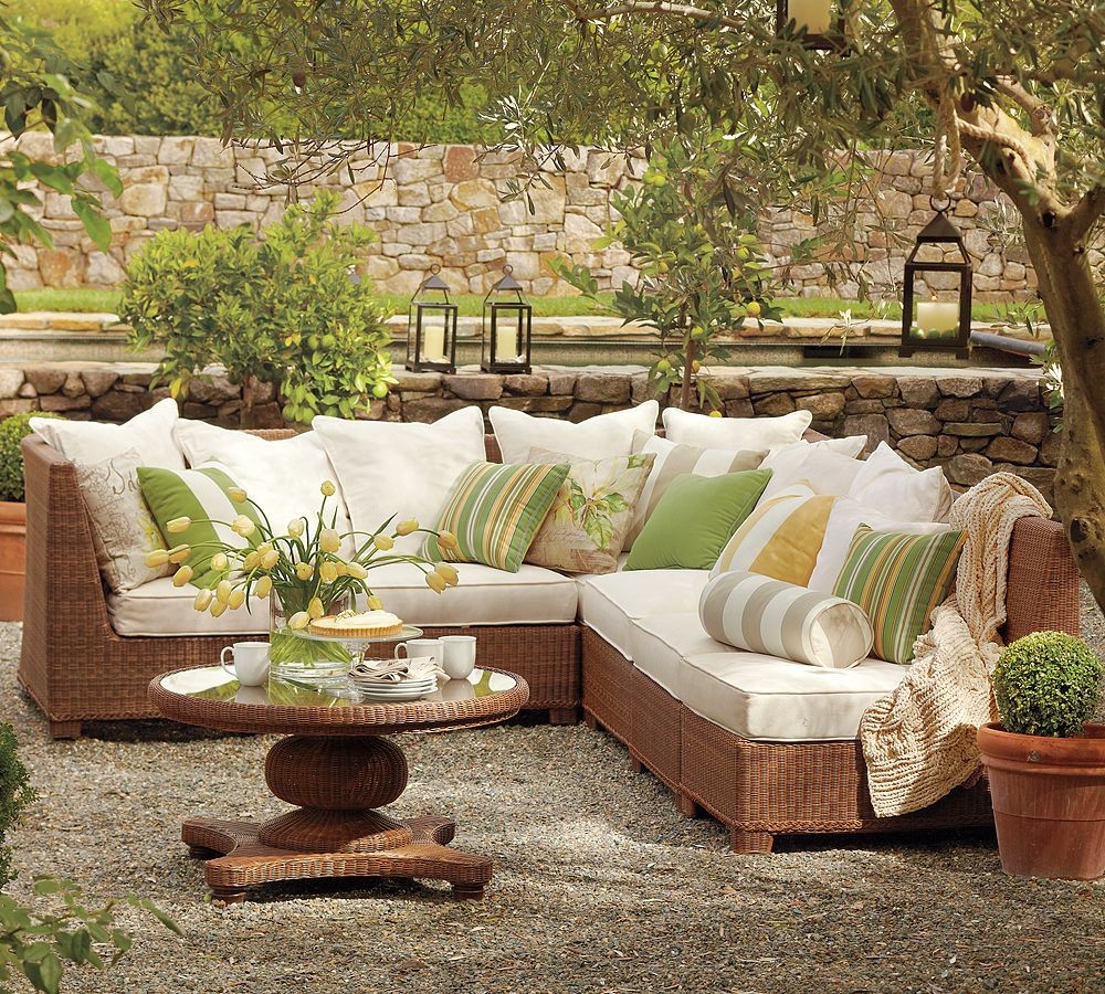 Wicker Furniture A Classy Outdoor Furniture Choice Design Ideas
