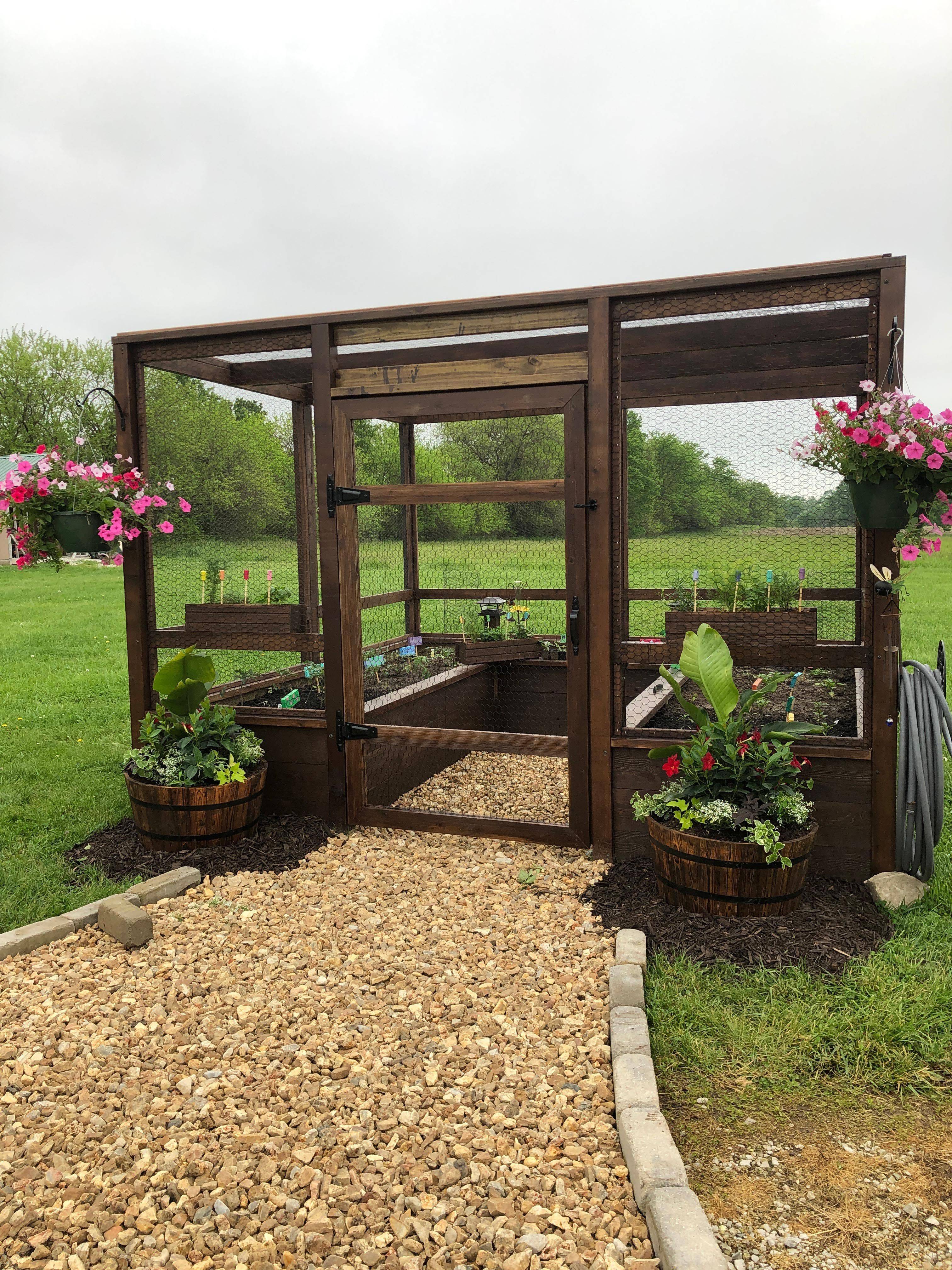 Creative And Inspiring Raised Bed Vegetable Garden Ideas