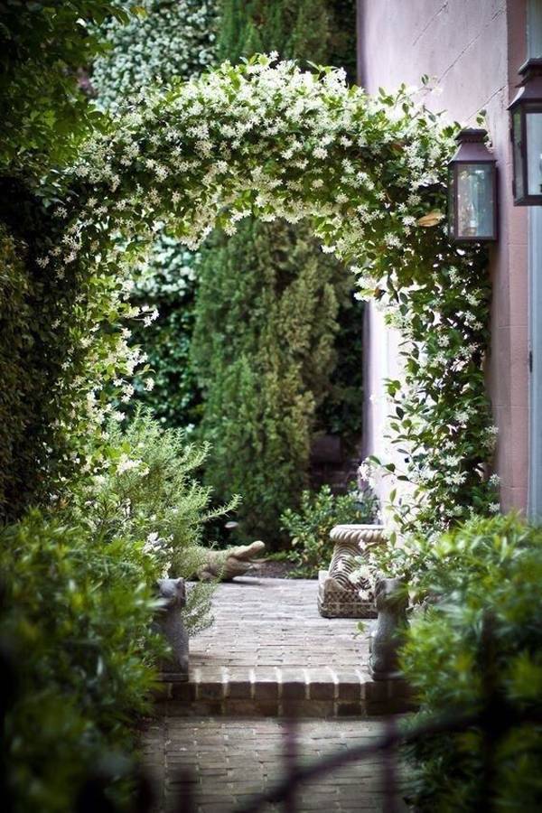 Gorgeous Creative Metal Garden Gates Ideas