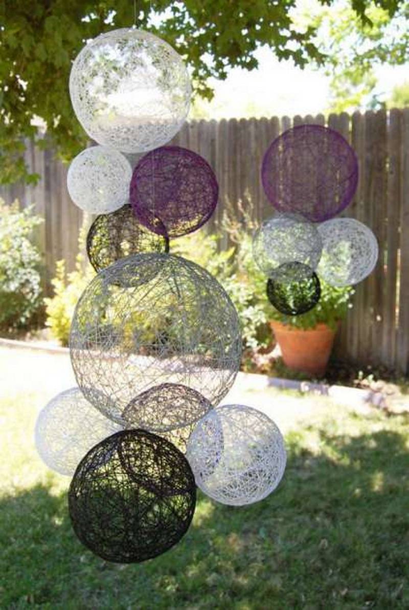 Unique And Spacesaving Hanging Garden Decorations