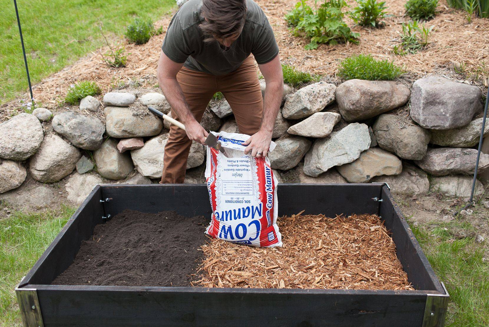 17 Raised Garden Bed Layers Ideas To Try This Year SharonSable