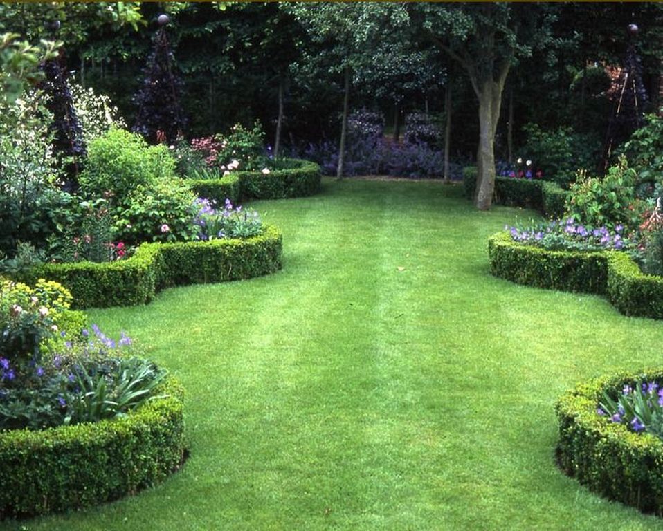 Lovely And Fresh Front Yard Landscaping Ideas