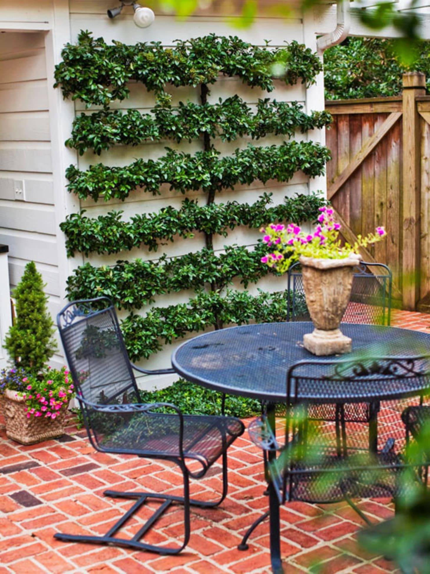 Small Garden Landscaping Ideas