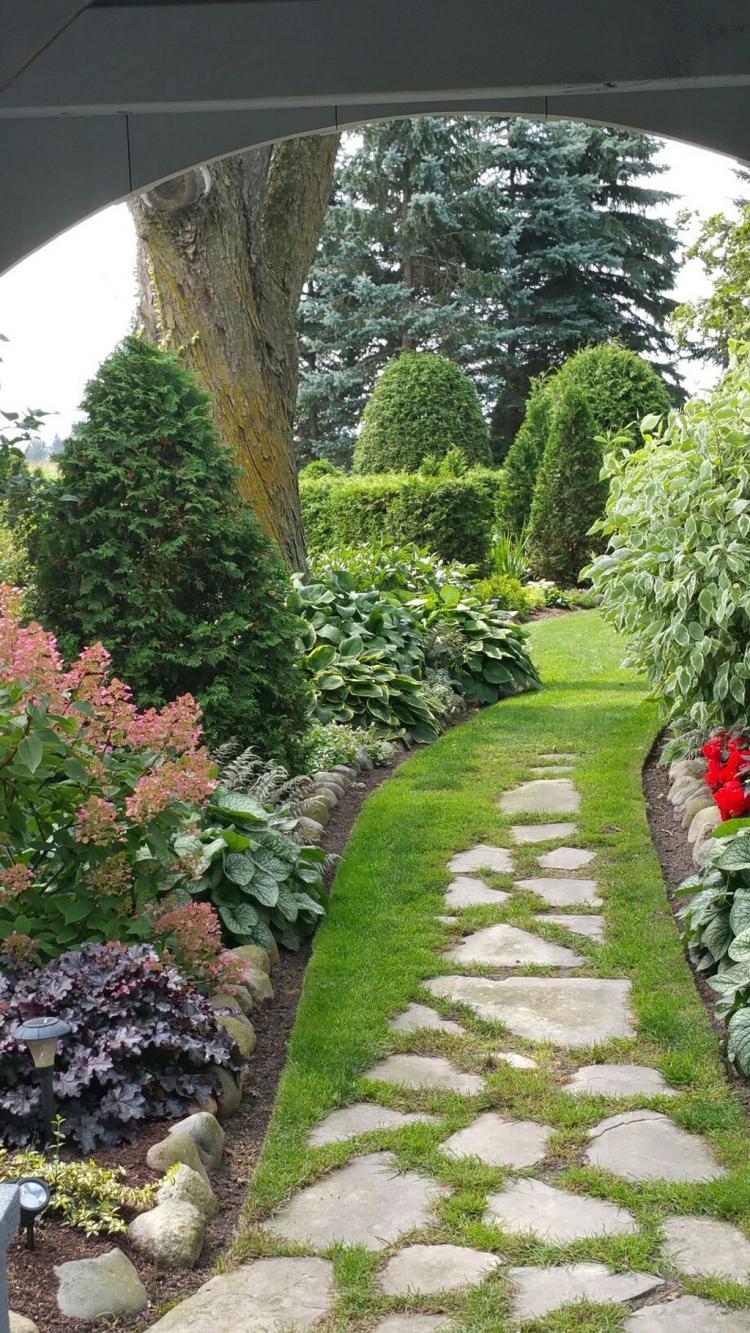 Beautiful Backyard Garden Path