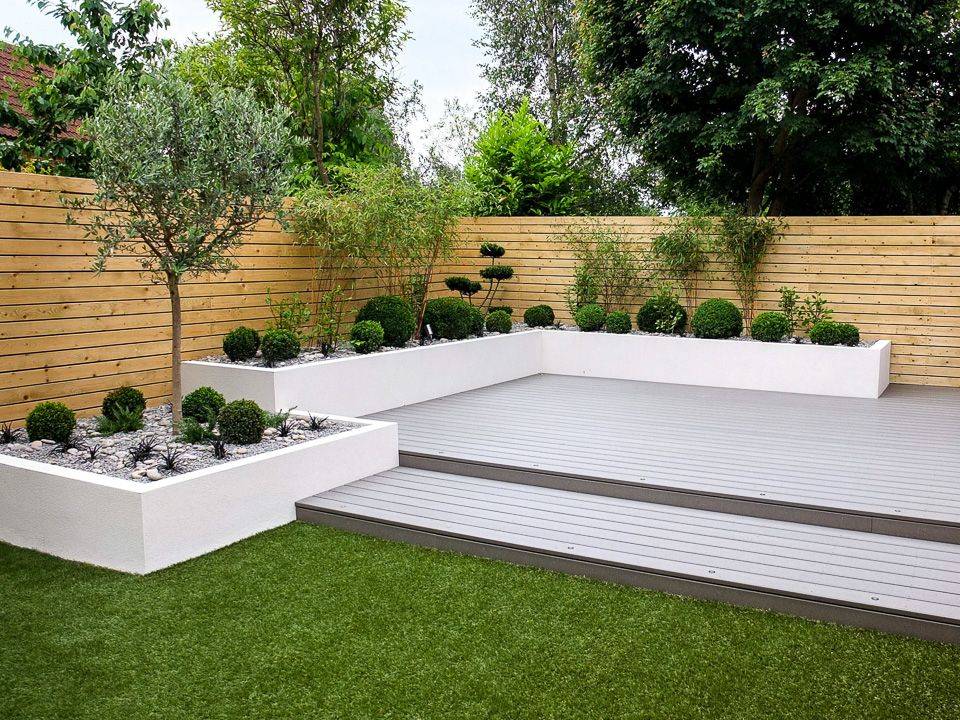 Grey Modern Garden Design Slate Paving Screen