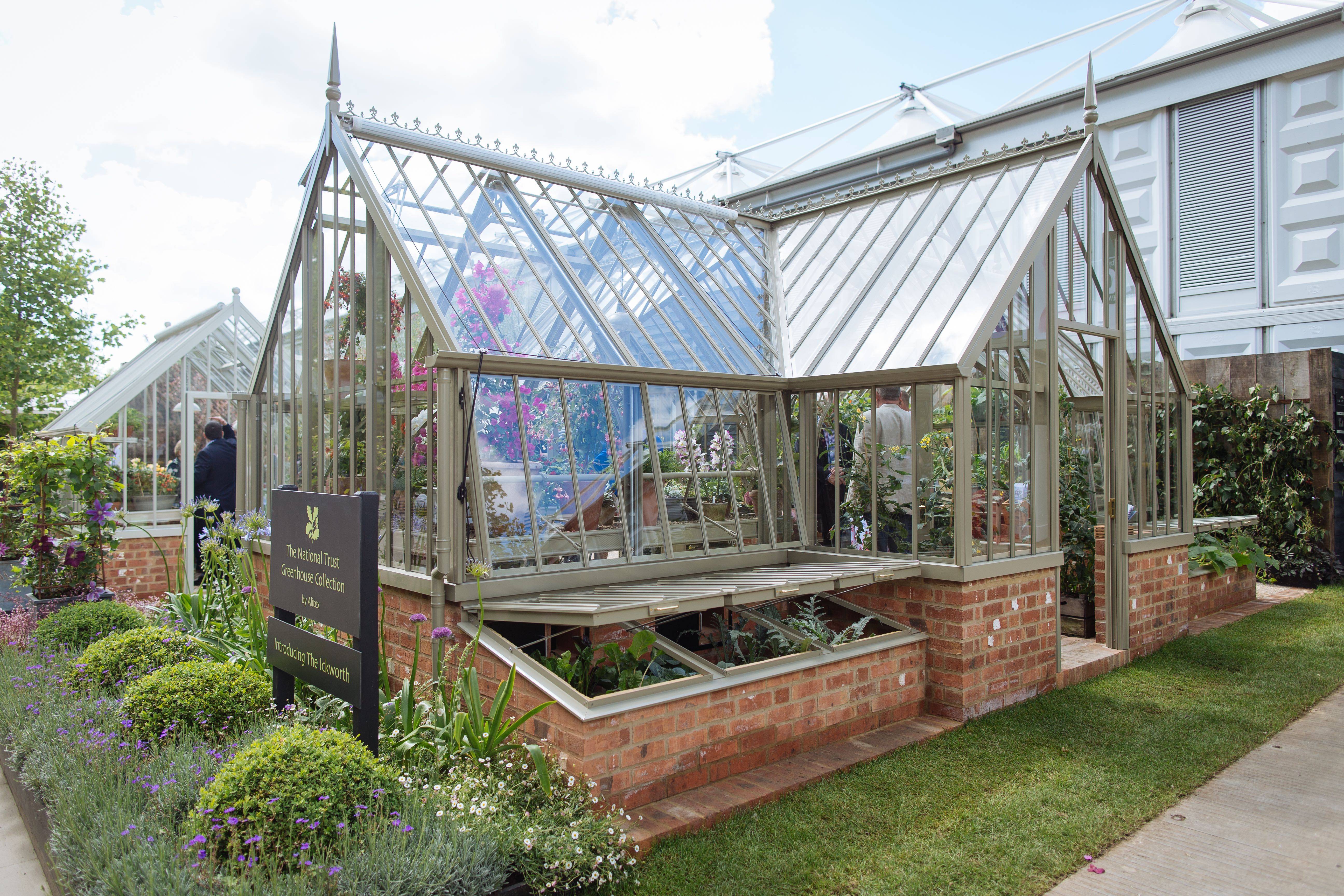 Awesome Backyard Greenhouse Ideas