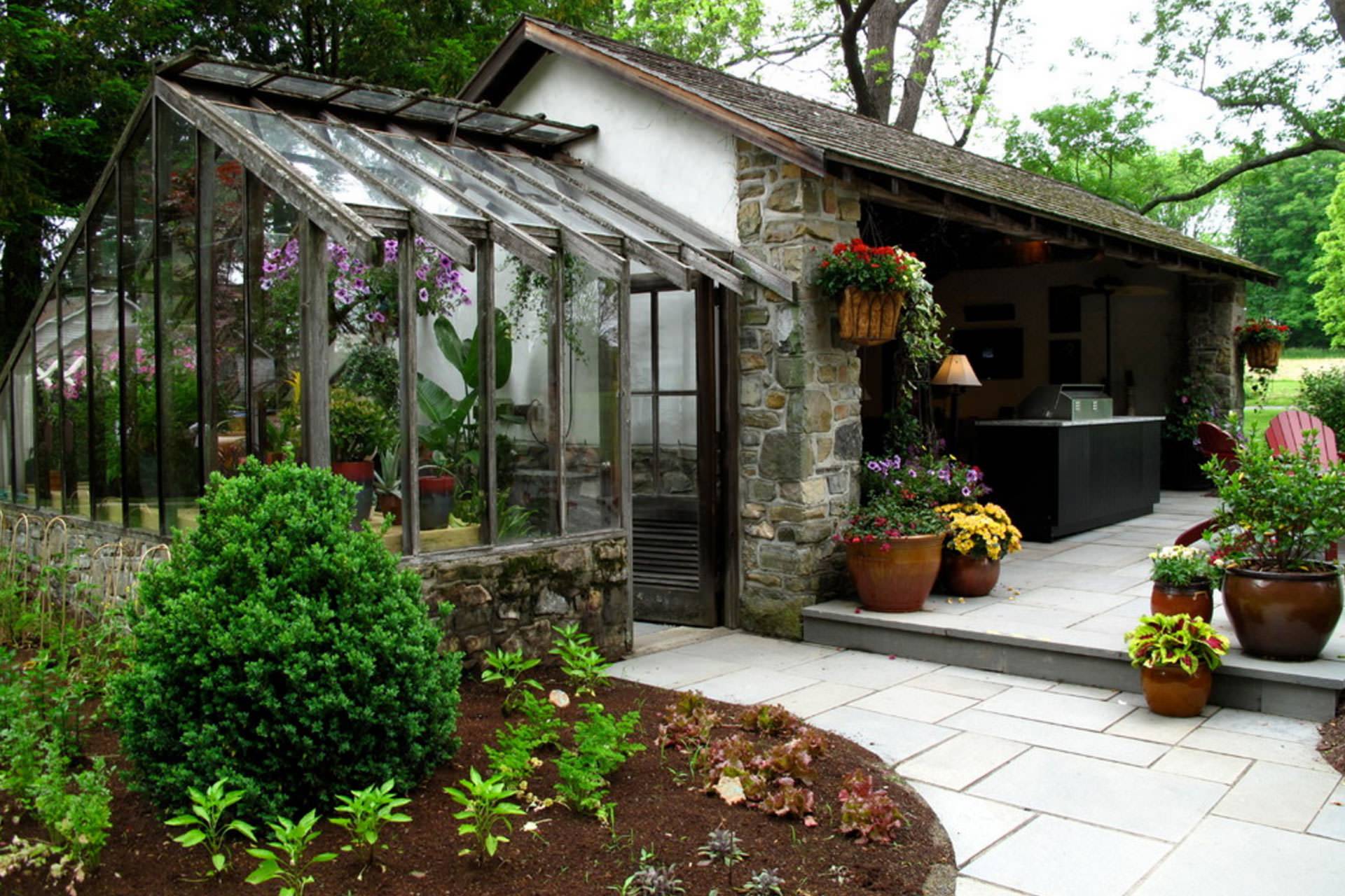 Stunning Greenhouse Indoor Design Ideas