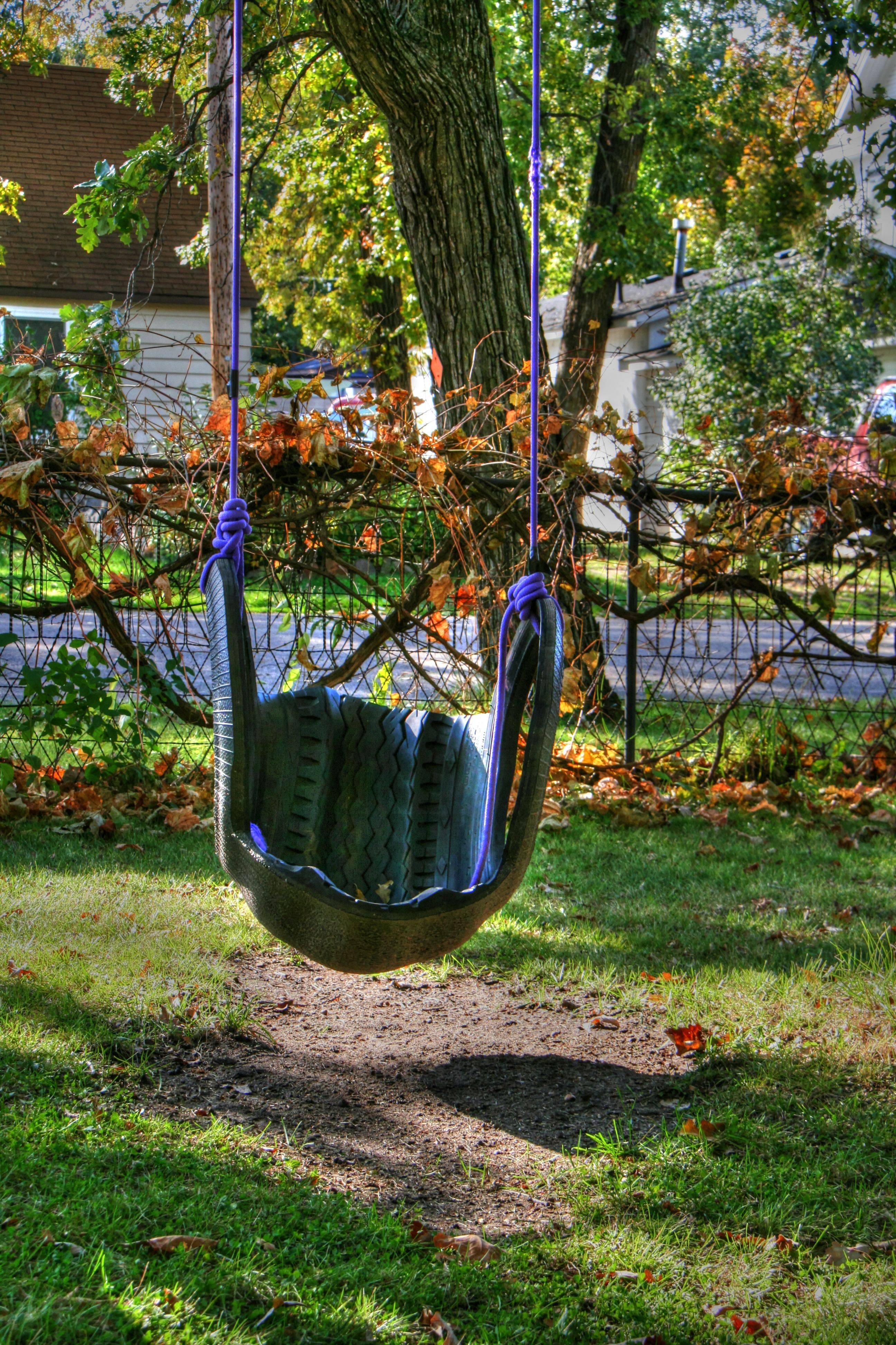 Garden Swing Pinecone Cottage Retreat