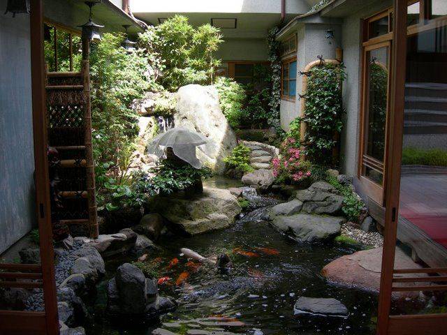 Japanese Courtyard Gardens