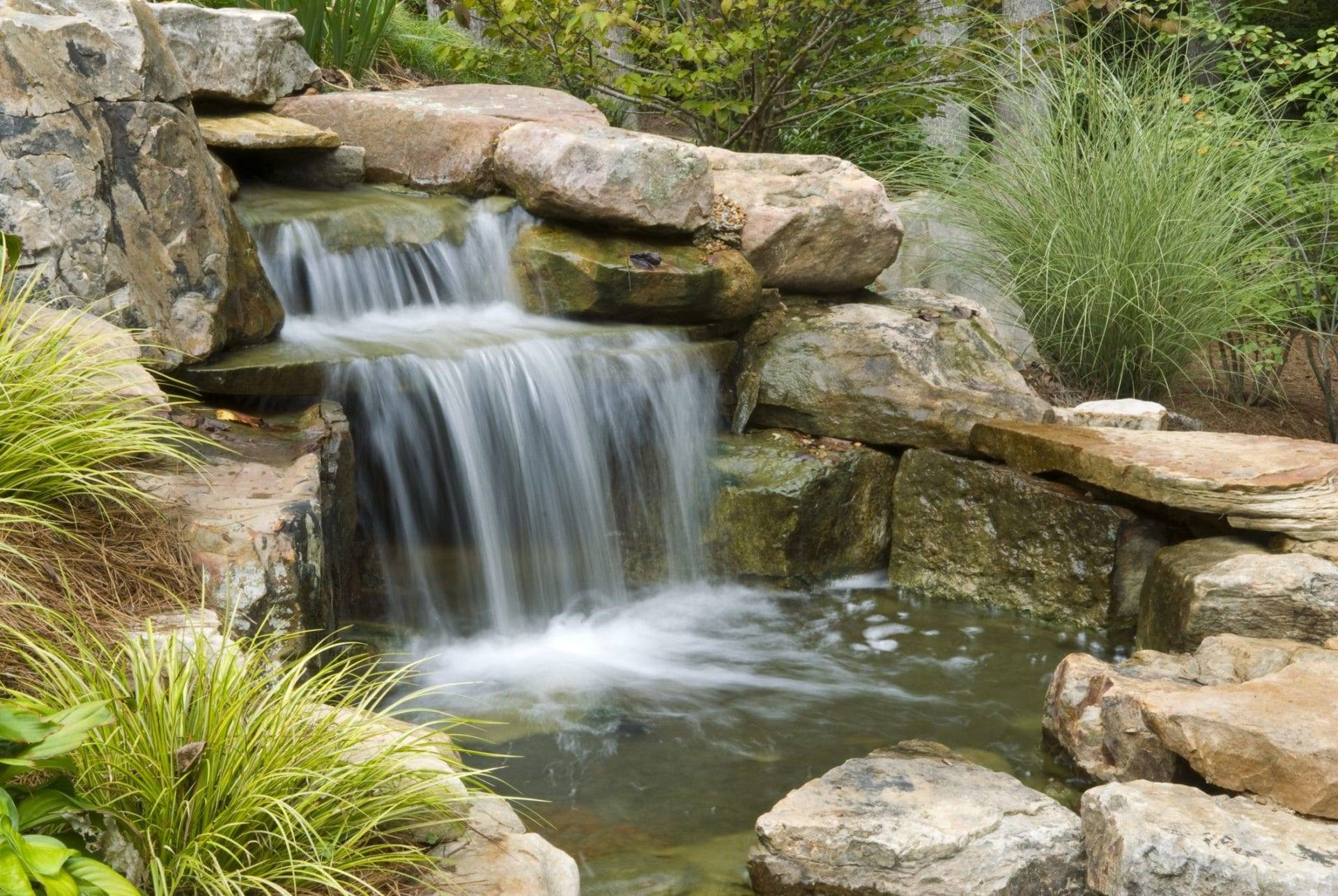 Awesome Backyard Pond And Water Feature Landscaping Design Ideas