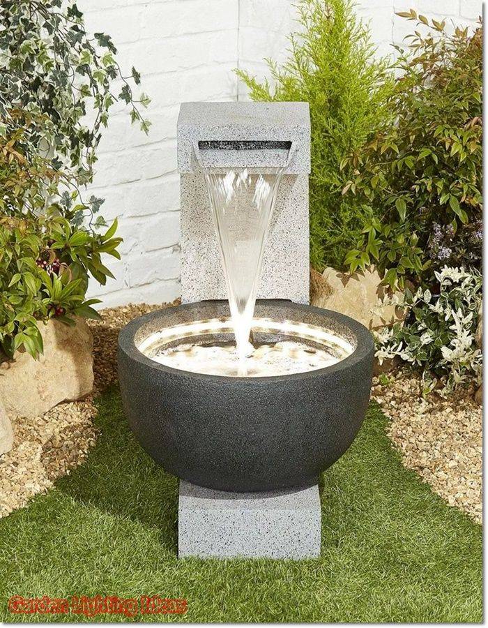 Adorable Modern Garden Water Wall Ideas
