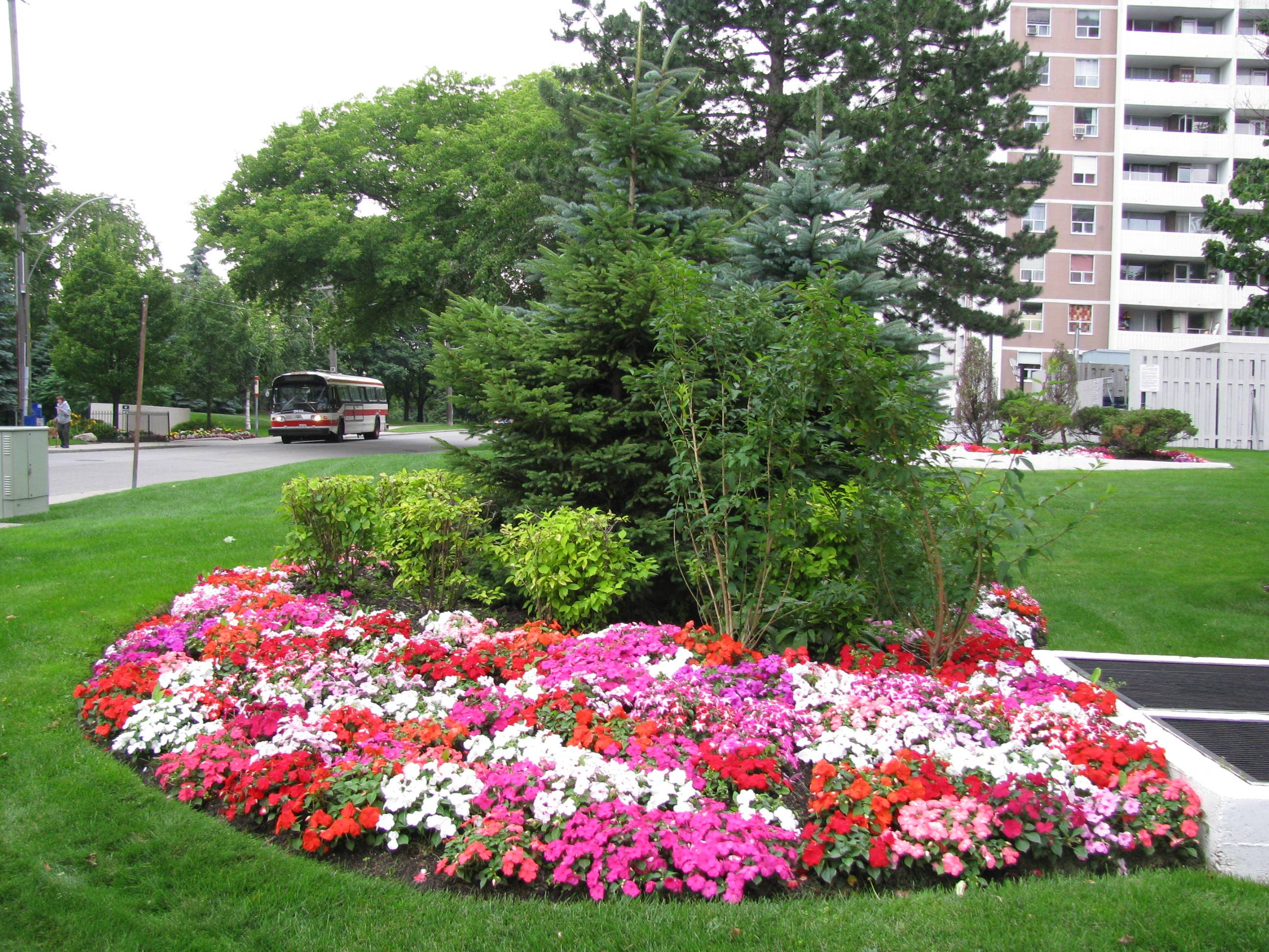 Fantastic Garden Arrangement Ideas