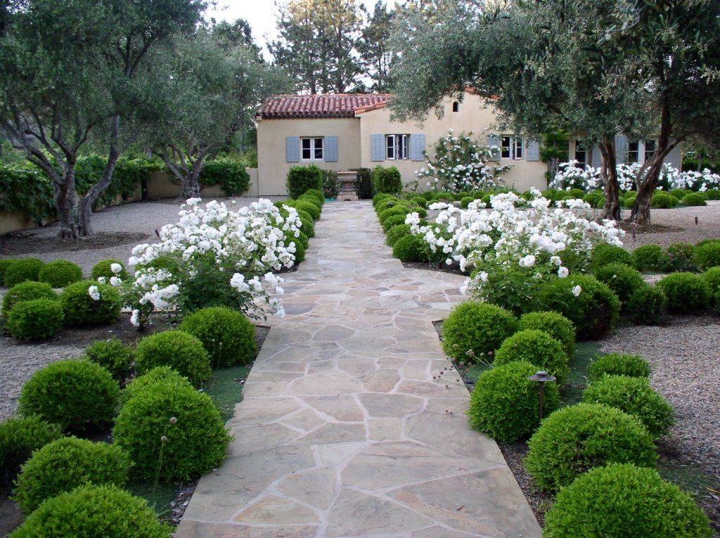 Beautiful Modern English Country Garden Design Ideas