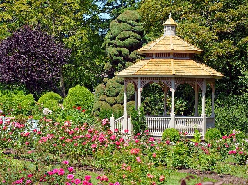 Nice Gazebo Backyard Garden Landscaping Design Ideas
