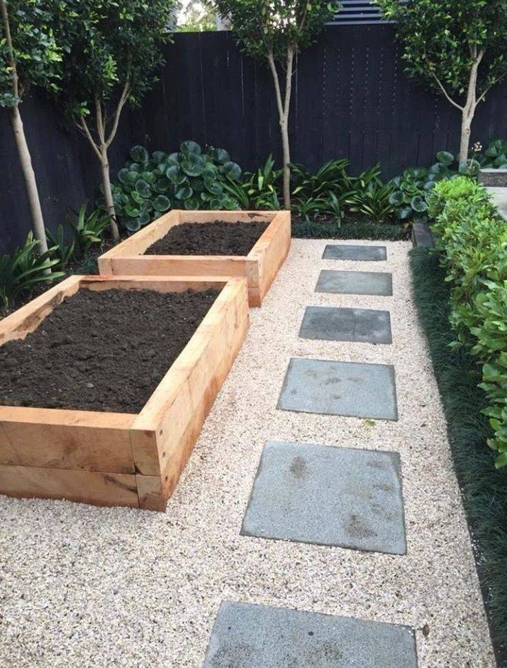 Advantageous Small Vegetable Garden Ideas