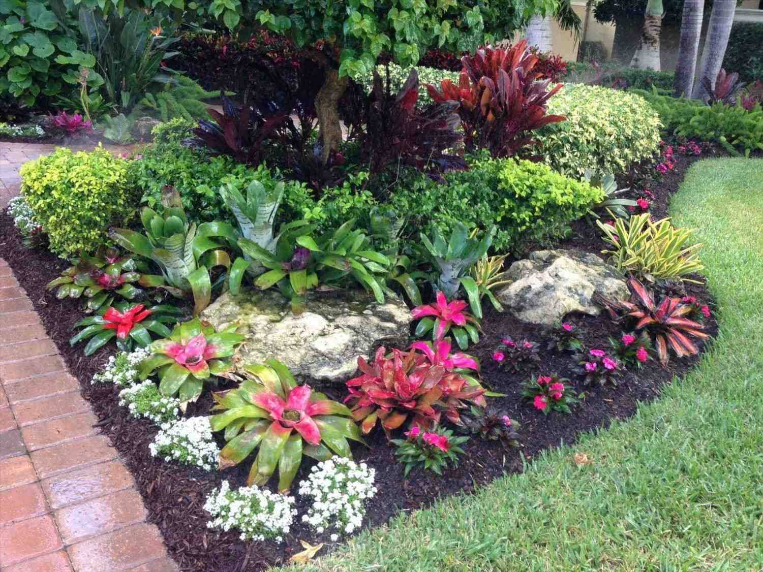 Lovely Tropical Garden Design Ideas Magzhouse