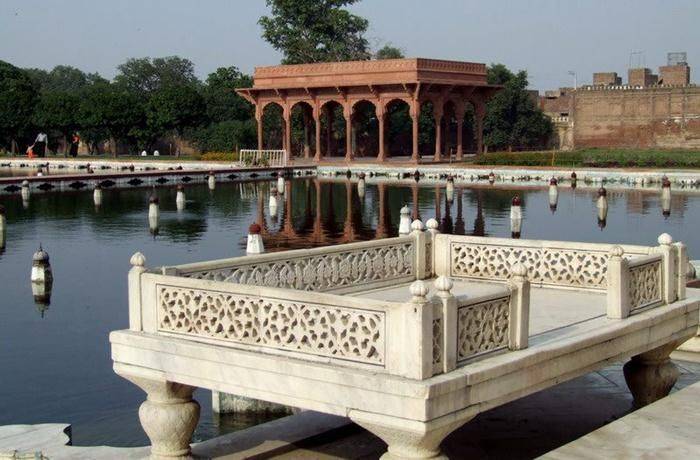 The Mughal Garden Fountains