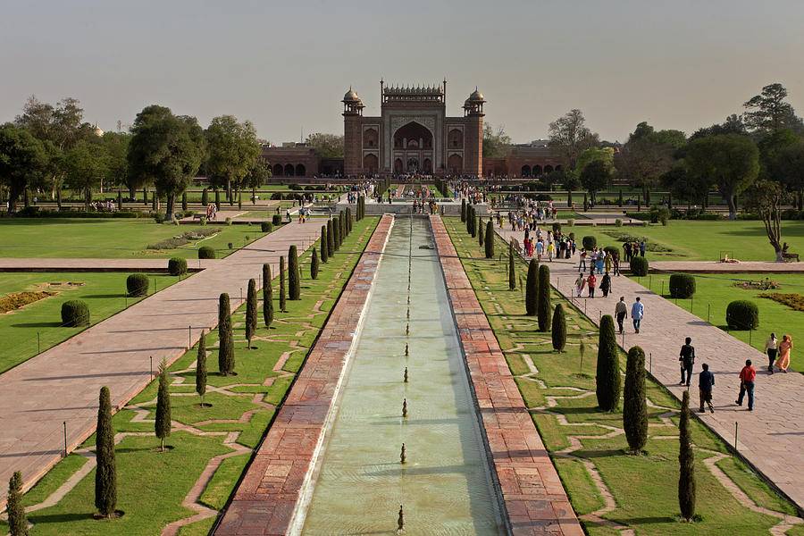 Taj Mahal Garden