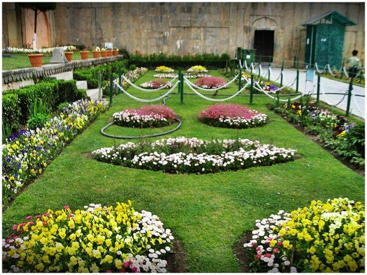 The Most Popular Mughal Gardens