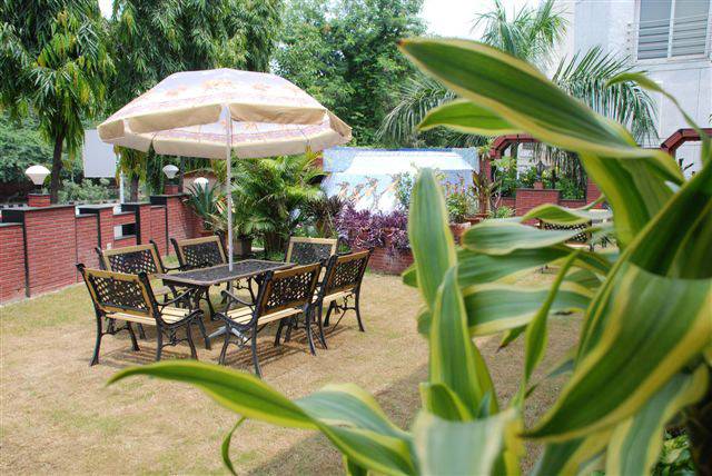 Indian Sleeper Class Lodhi Gardens