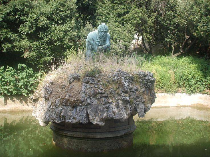 Esculturas De Jardn