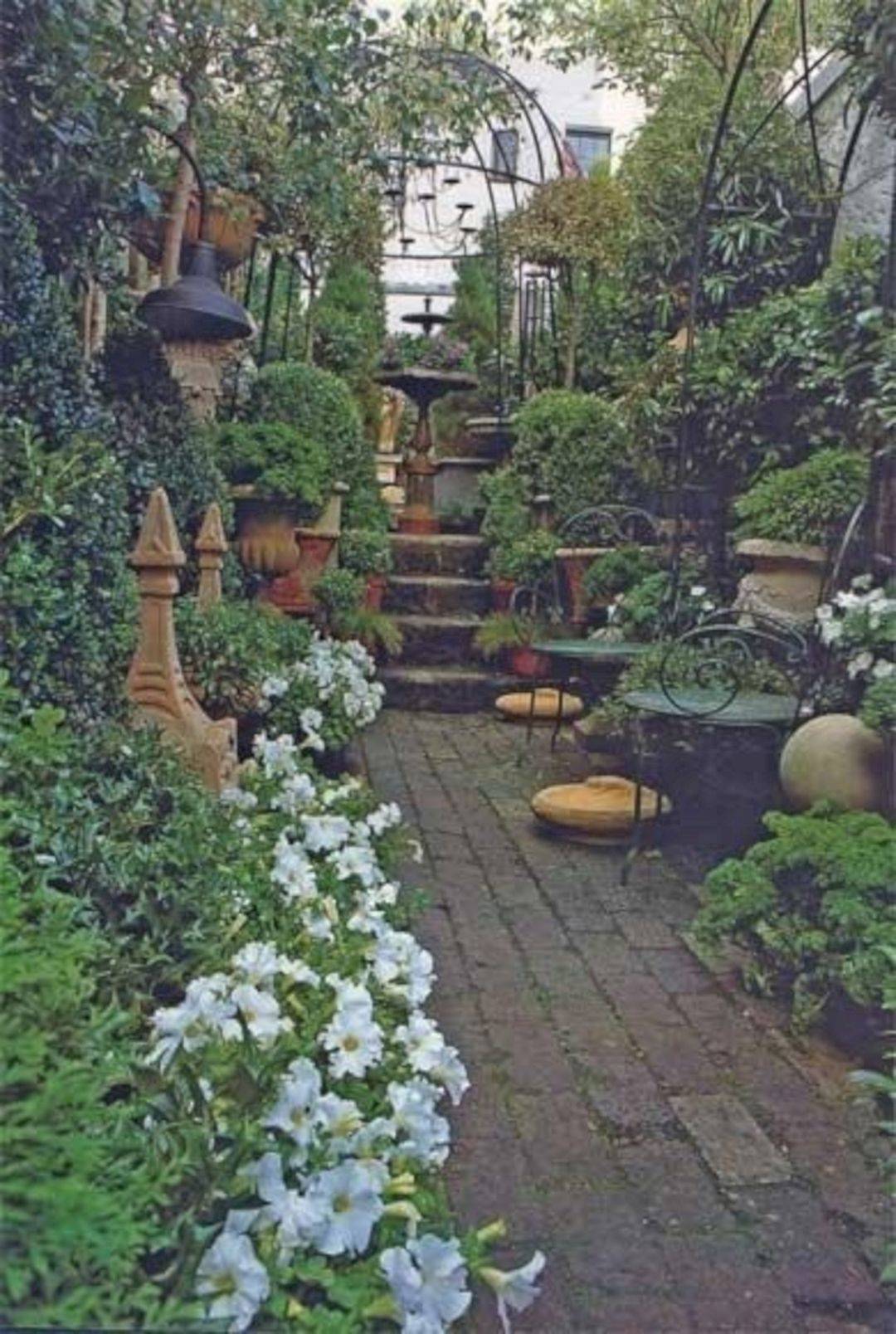 Italian Courtyard Gardens