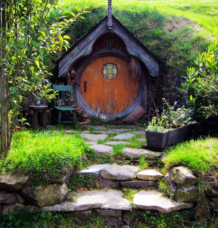 A Hobbit House Diy Projects Craft Ideas