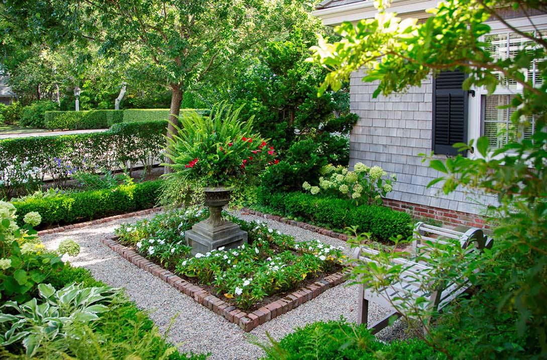 Outstanding Victorian Patio