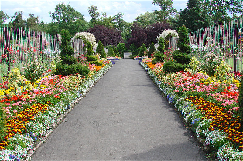 Victorian Gardens Design Elegant Victorian Garden