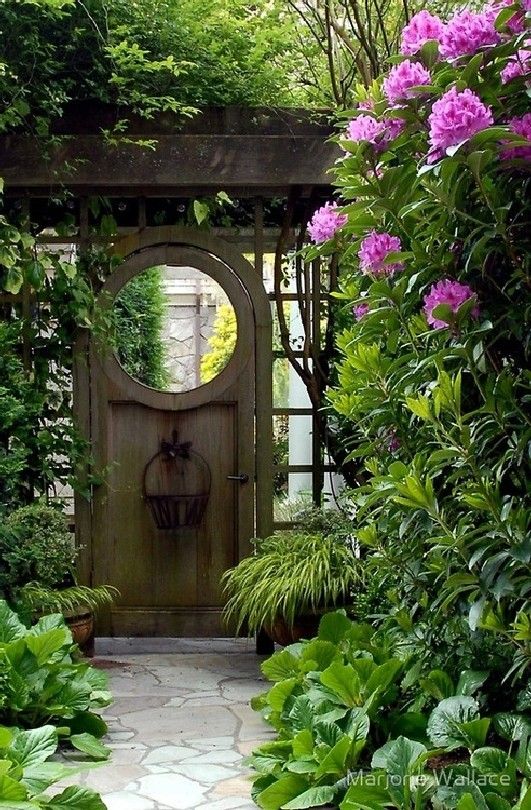 Green Garden Ideas