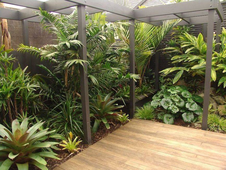 Wonderful Tropical Landscaping Ideas